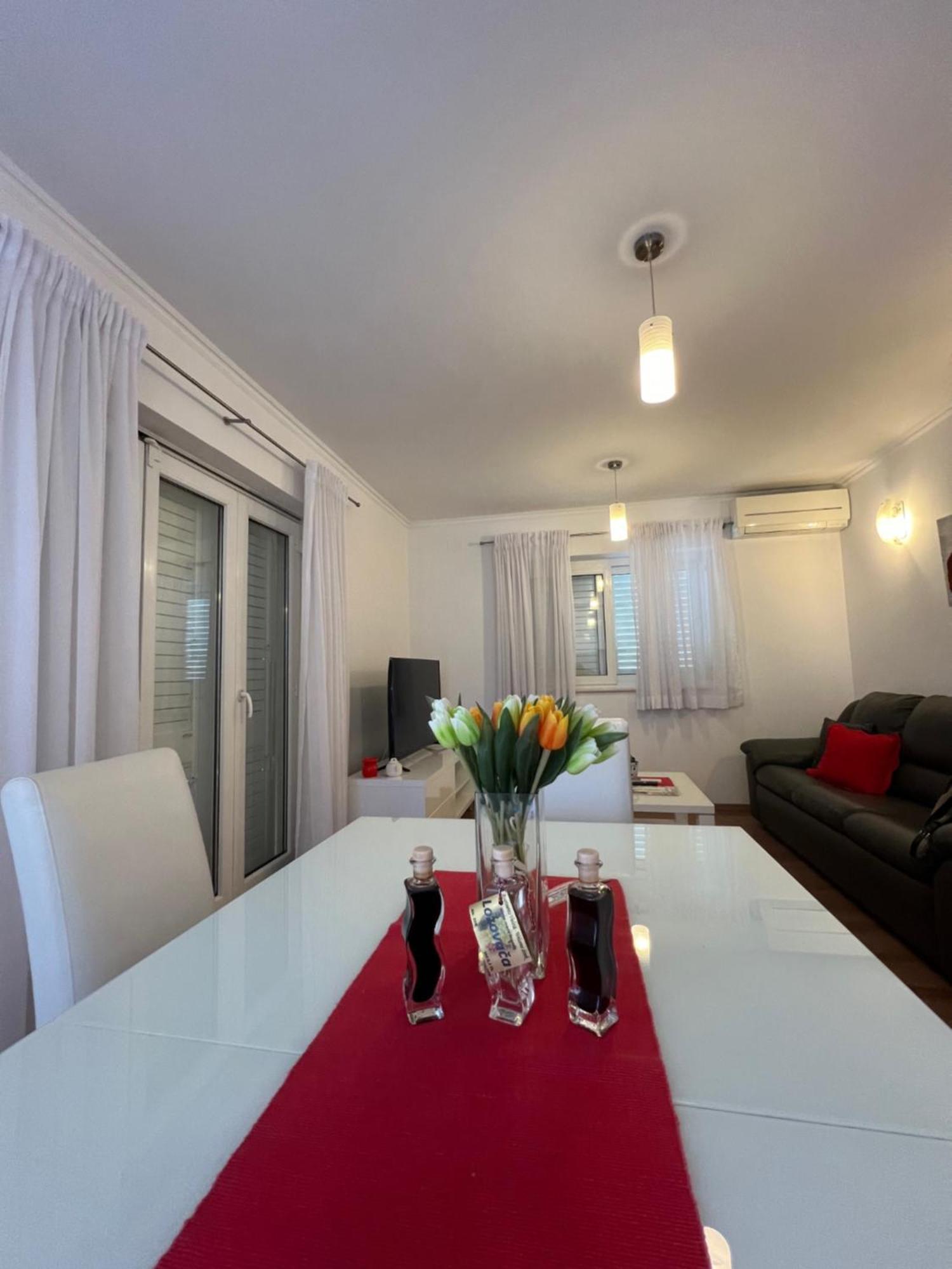 Apartment Violeta 1 With Private Terrace Dubrovnik Exteriör bild