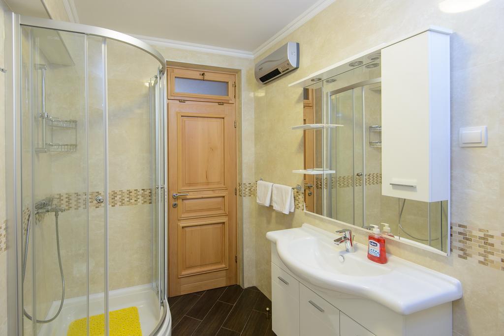 Apartment Violeta 1 With Private Terrace Dubrovnik Rum bild