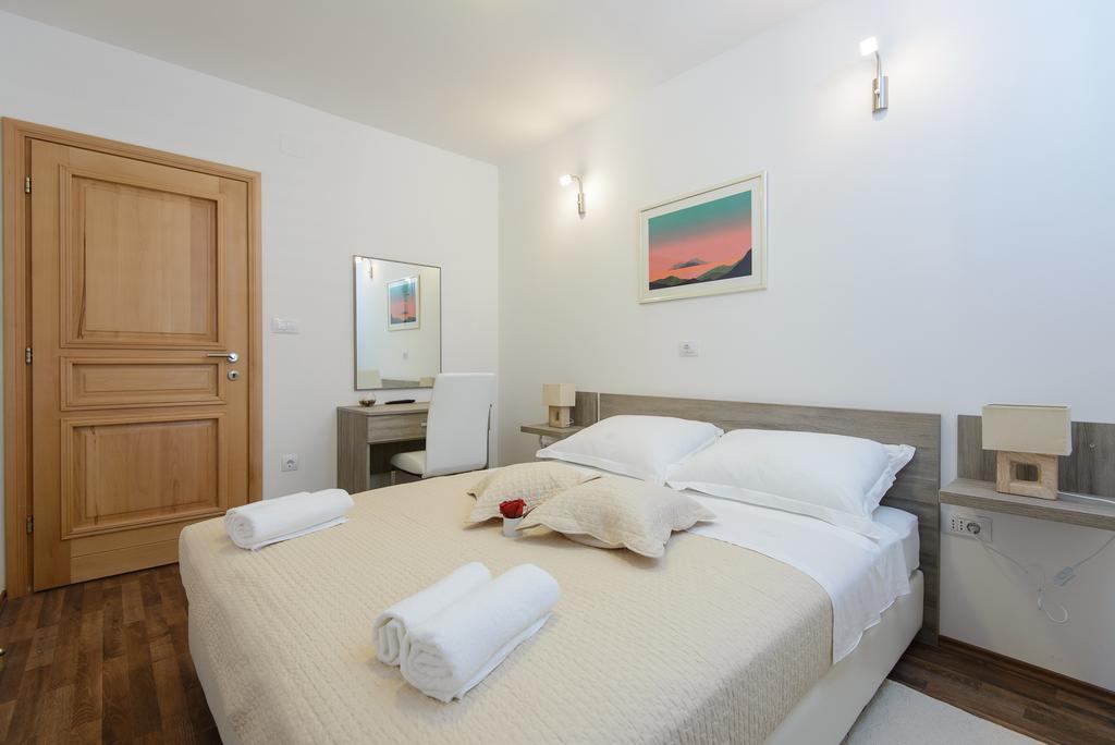 Apartment Violeta 1 With Private Terrace Dubrovnik Rum bild